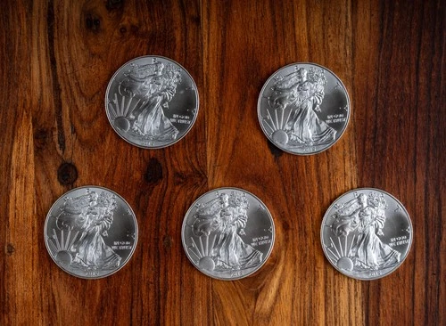 Lot of 5 – 2015 American Silver Eagles – Uncirculated – 1 oz .999 Silver