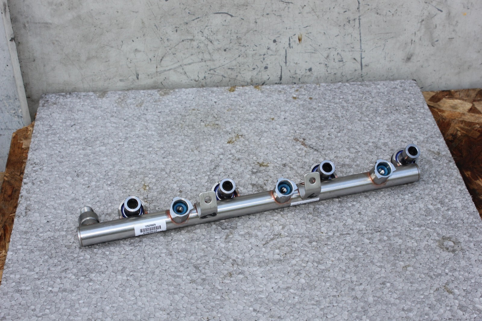 OEM Genuine GM Passenger Side Fuel Injection Fuel Rail 12629929 (WT26 ...