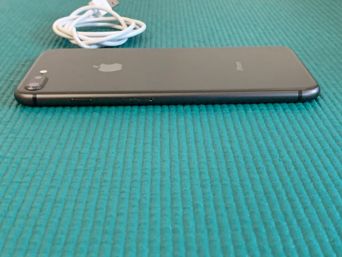 iPhone 8 Plus Space Gray 64 GB k16 【公式通販】