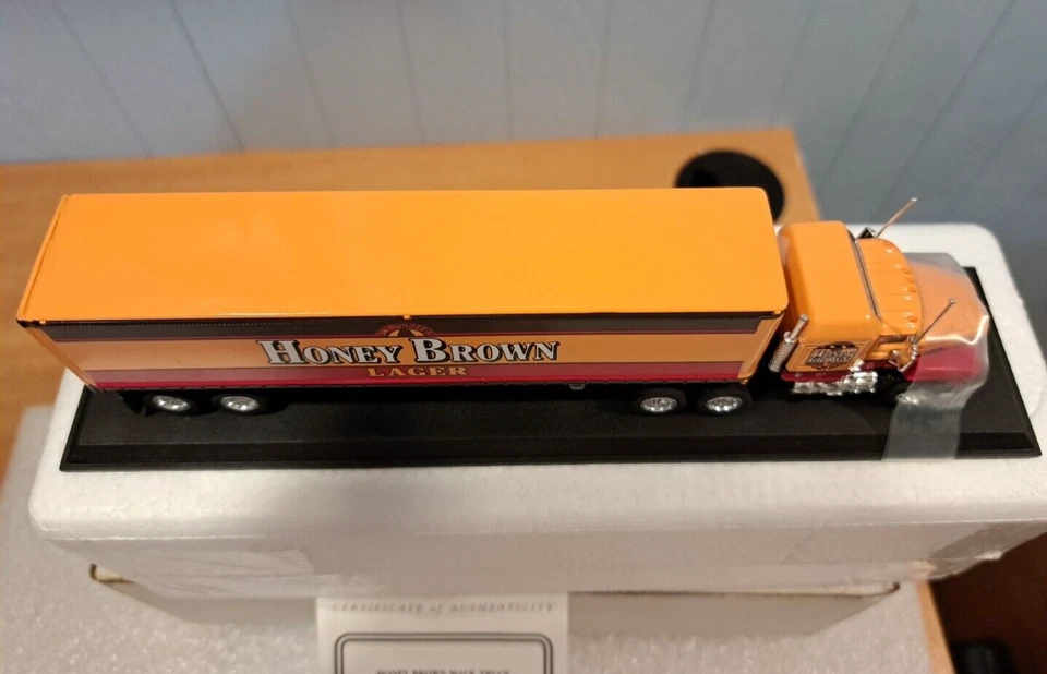 Mack CH600 "Honey Brown Lager " 1:100 Scale Matchbox Diecast Model - Image 3 of 4