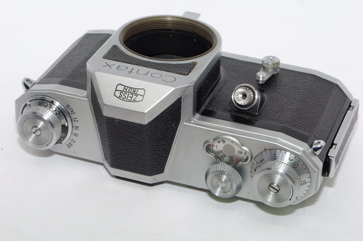 Zeiss Ikon Contax S 35MM SLR Film Camera. Early Circa 1951. M42