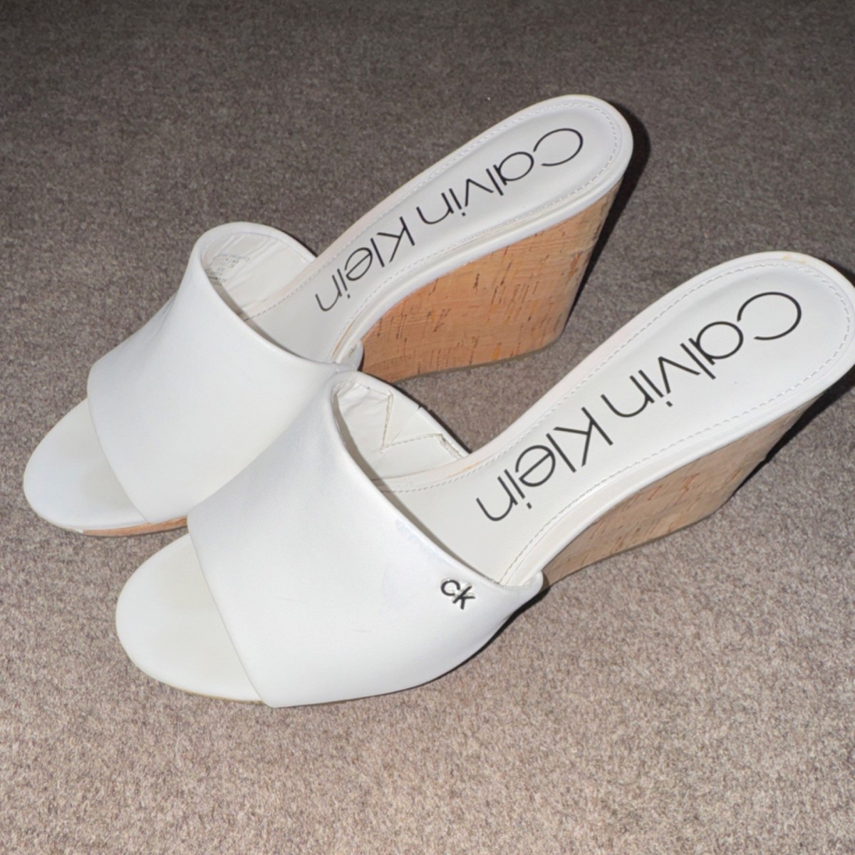 Calvin Klein White Leather Slide Sandals Logo Accent Comfort Wedge Women’s 11 View 2