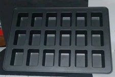 Wilton Perfect Results 18 Cavity Mini Loaf Pan Non-Stick Premium 