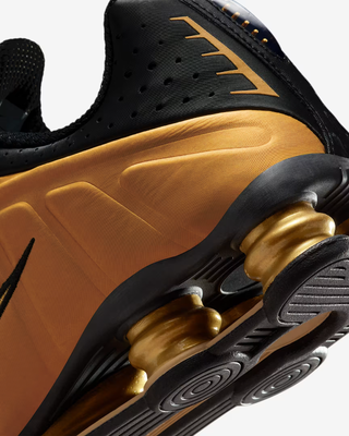 Size 9 Nike Shox R4 Metallic Gold Black (2025) HQ1988-700 NIKE Shox R4 HQ1988 700 - Shiekh main image 4