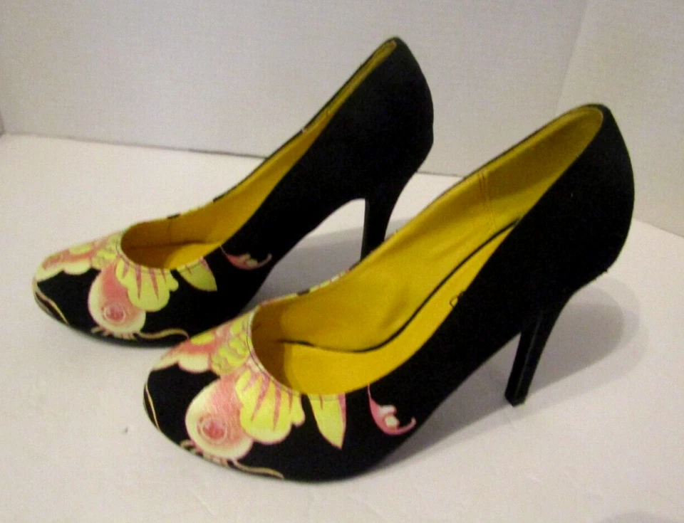 Zapatos de tacón Ed Hardy Amma florales pinup tacones de aguja para mujer talla US 8 Foto 4 de 4