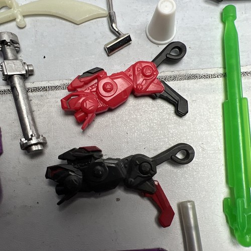 Lot Of Weapons / Accessories Swords Artillery Guns GI Joe Imaginext Power Ranger - Picture 12 of 13