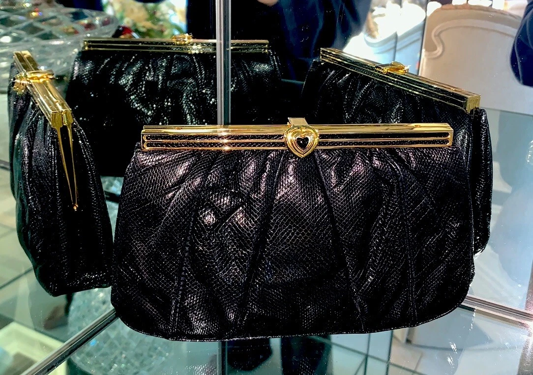 Judith Leiber KARUNG LIZARD HANDBAG Bag Heart Clasp BLACK Purse SHOULDER Bag