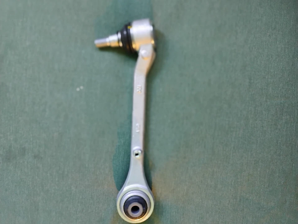 Подлинный нижний рычаг управления GM передний со стороны водителя задний 23462010 - Изображение 2 из 3