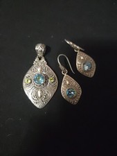 Sarda Artisan of Bali Set of Pendant And Earrings