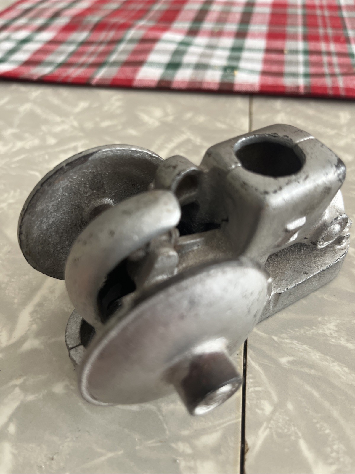 Vintage Arcade Cast Iron Hit Miss  Engine Fairbanks Morse Z