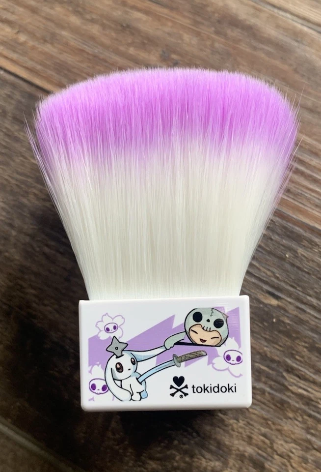Tokidoki Sephora RARO EDICIÓN LIMITADA KABUKI Face Body Powder Cepillo ¡NUEVO EN CAJA! Foto 3 de 4