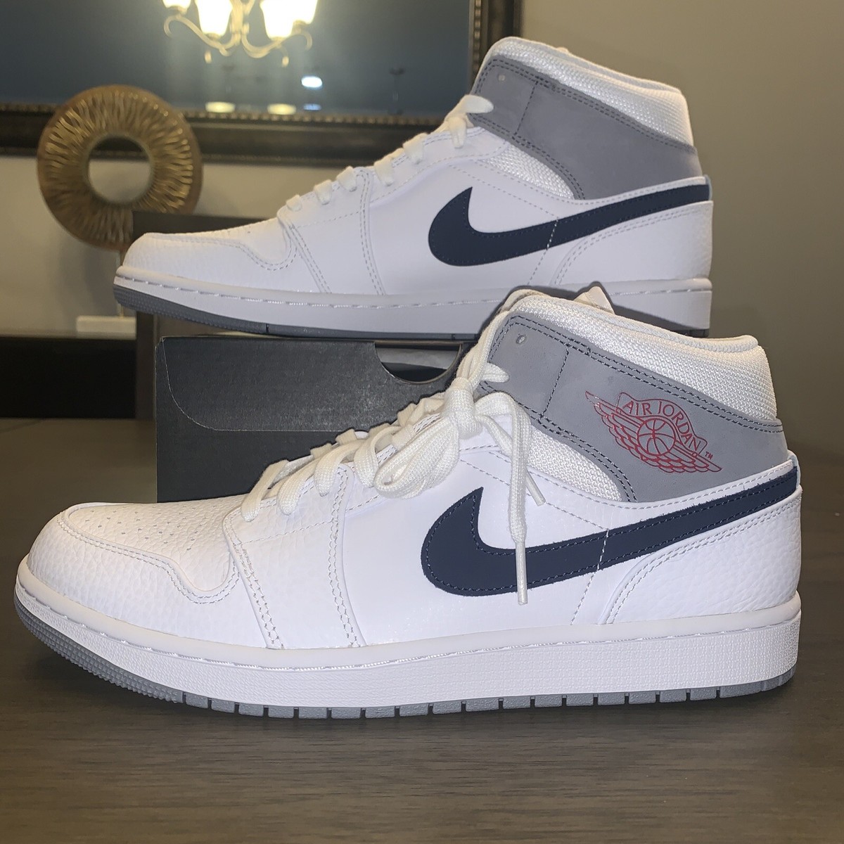 AIR JORDAN 1 MID PARIS WHITE NAVY SZ 11.5 DR8038-100