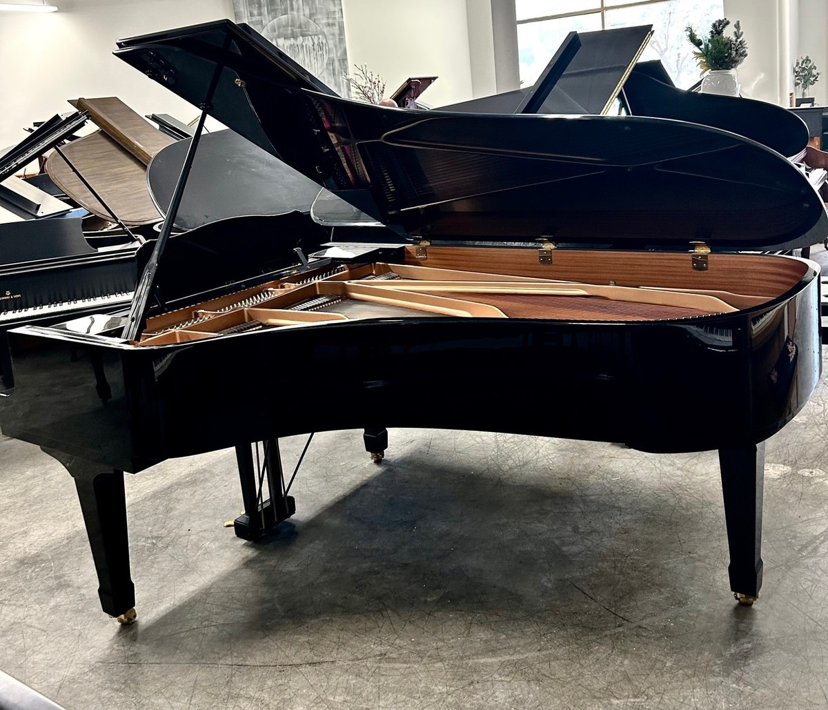Yamaha C7 Grand Piano 7'4
