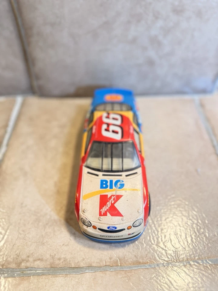 Ford Taurus Darrell Waltrip Racing Team 1998 Racing Champions #66 Big Kmart 1:24 Foto 2 de 4