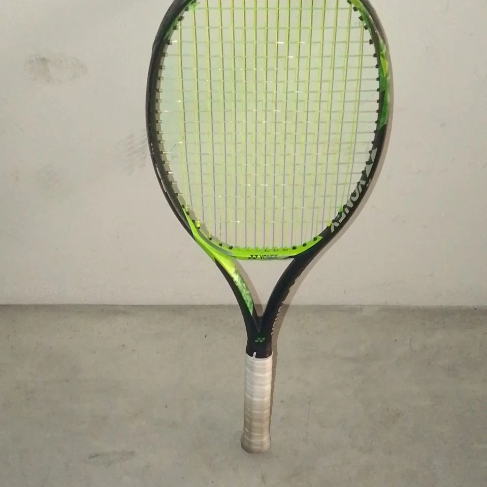 Yonex Ezone 100, foto 2 di 5