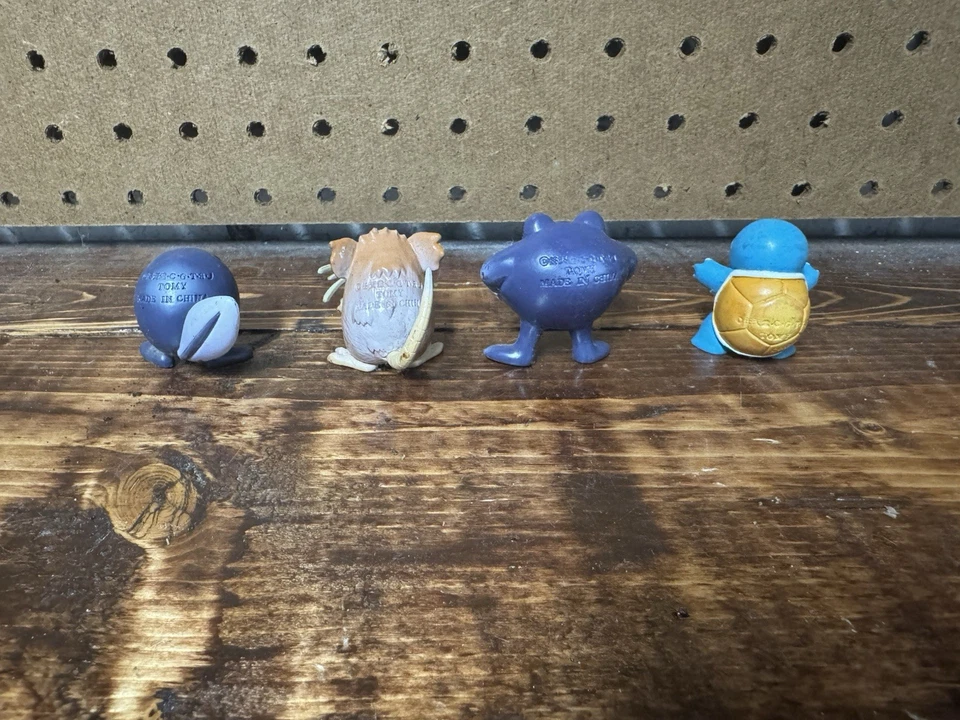 Lote de 4 figuras vintage de Pokemon Tomy Foto 2 de 2