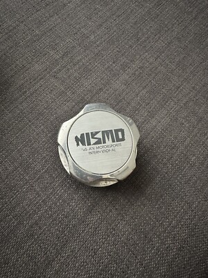 NISMO old logo oil filler Cap ENGINE S13 S14 R32 R33 RNN14 NISMO old logo oil filler Cap ENGINE S13 S14 R32 R33 RNN14