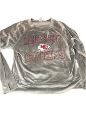 Kansas City Chiefs NFL Team Apparel Women s Med Gray Sweatshirt