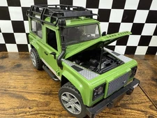 Bruder Defender Station Wagon 1:16 Scale Green Land Rover Germany 2010