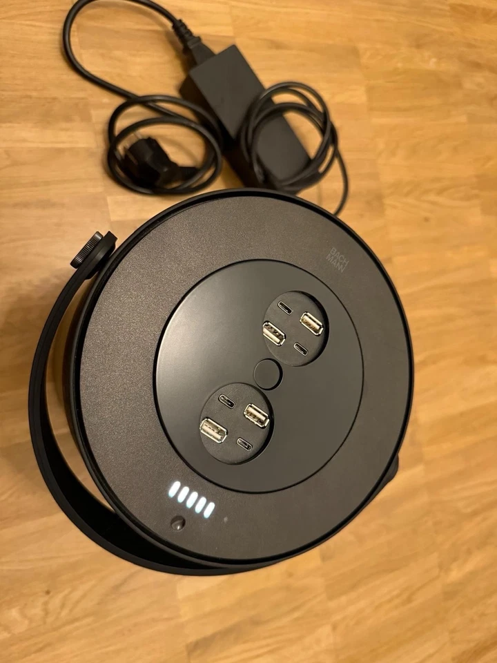 Powerbank Bachmann MOV:E, Power unit 4x Charger USB-A/C, 220 W