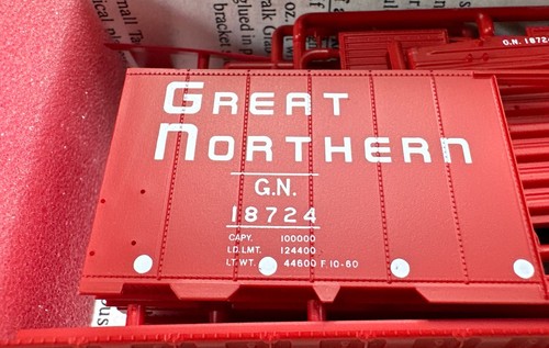 Intermountain HO Kit #41005-16 12 Panel 40’ Boxcar Great Northern 18724 NOS NY - Picture 3 of 5