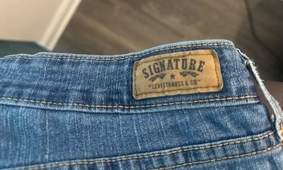 Levi's Straus & Co. Signature Jeans