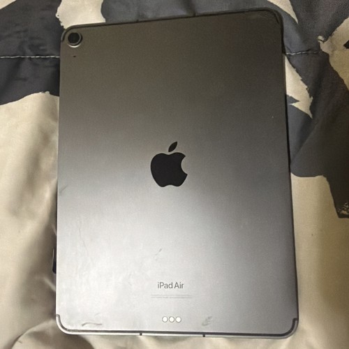 Apple iPad Air 64GB - 10.9" WiFi + Cellular 5G Broken Won’t Charge