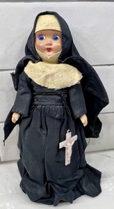 Vintage 7” Catholic Nun Doll Bisque Composition W/Cross Beautiful Face L@@K