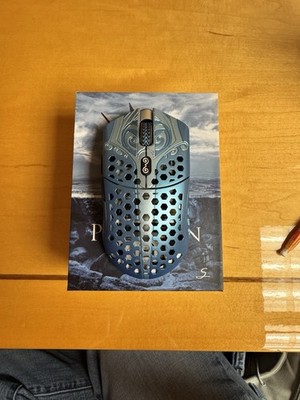 Finalmouse Starlight-12 Poseidon - Small Wireless Gaming Mouse