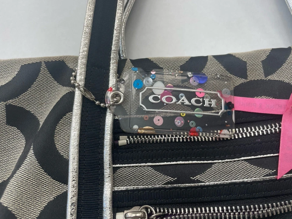 Bolso Coach Poppy Mediano Gris Negro Plata Logo Mujer Doble Asa De Colección Foto 3 de 4
