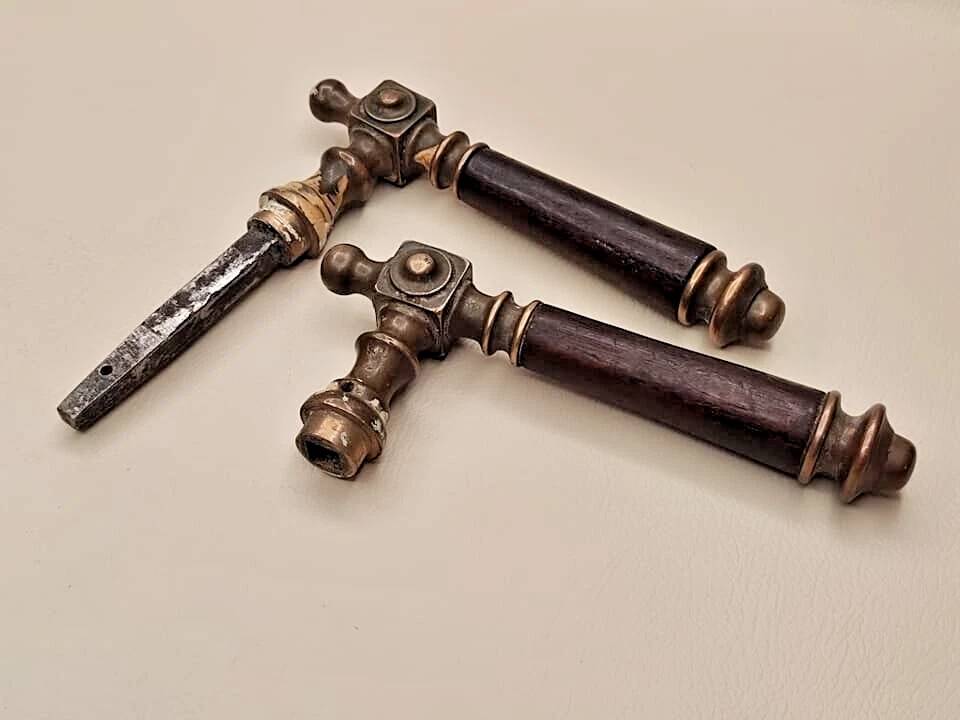 2 件老式拉脱维亚门把手旋钮套装 1900 年代木质黄铜 — 第 3/4 张图片