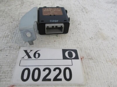Signal Control Module QX4 2001 Infiniti Receiver Computer Unit OEM 25556-3W700