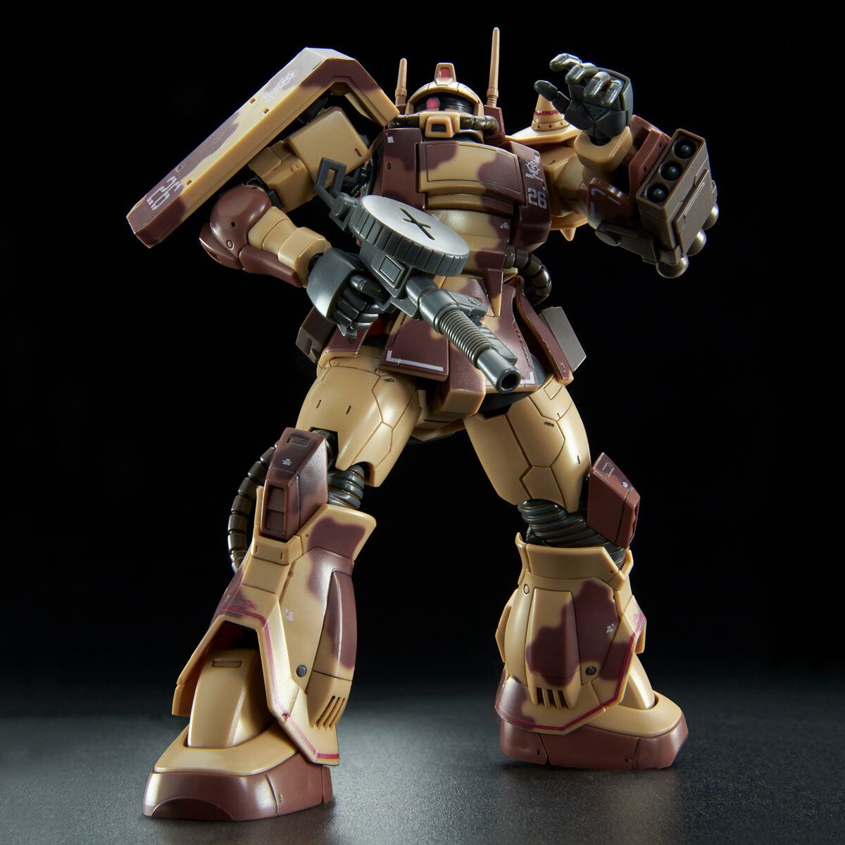 Bandai spirits 1/144 HG MS-06D Zaku Desert Type Double Antenna