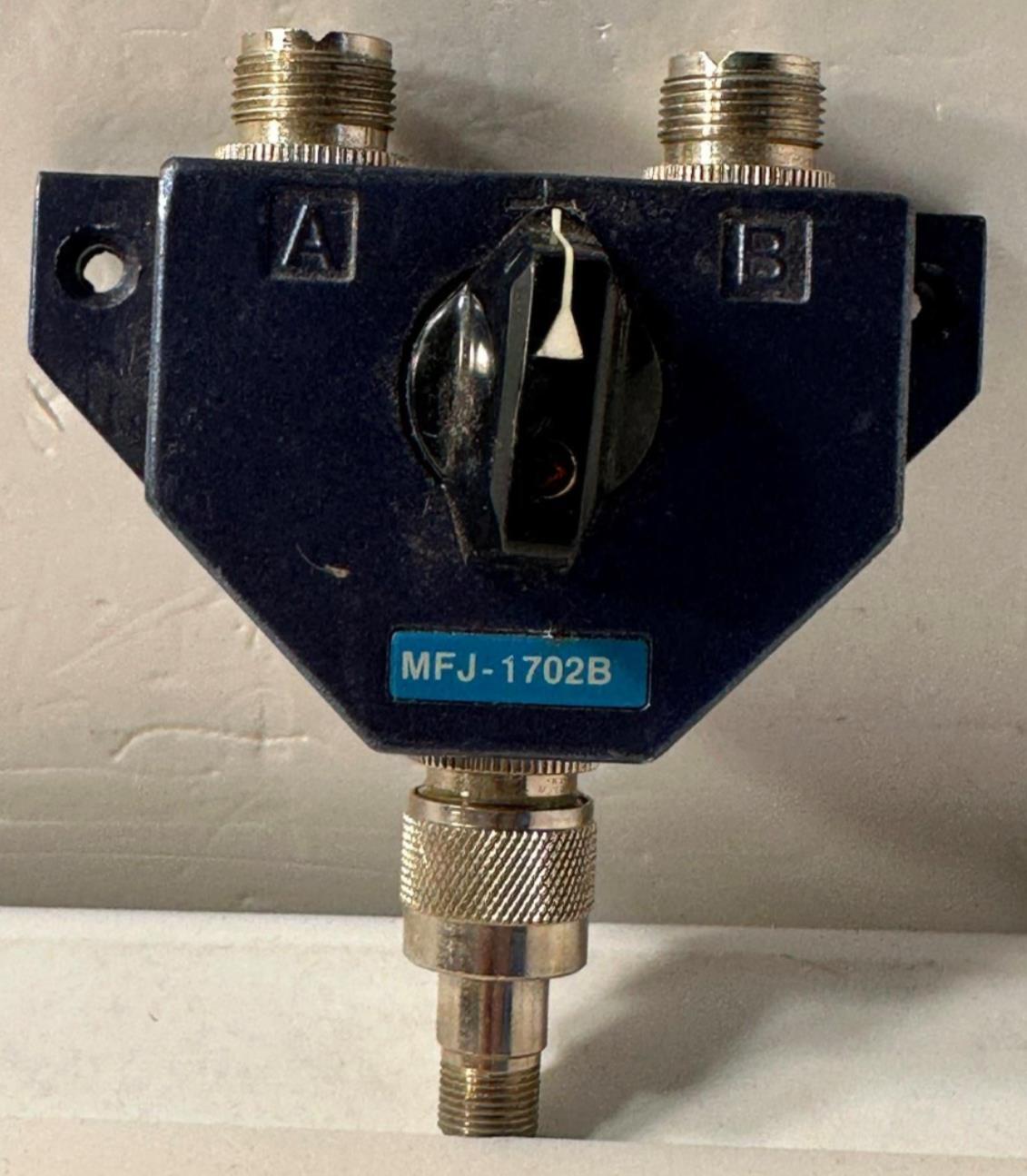 MFJ-1702B 2Position HF/VHF/UHF PL259 Antenna Switch