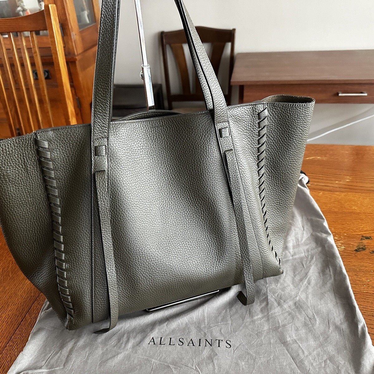 「ALLSAINTS」 ハンドバッグ ONE SIZE グレー系その他 レディース アーバンリサーチ ドアーズ URBAN RESEARCH DOORS スエードトート （グレー系その他） - ファッション通販  MAGASEEK(マガシーク)