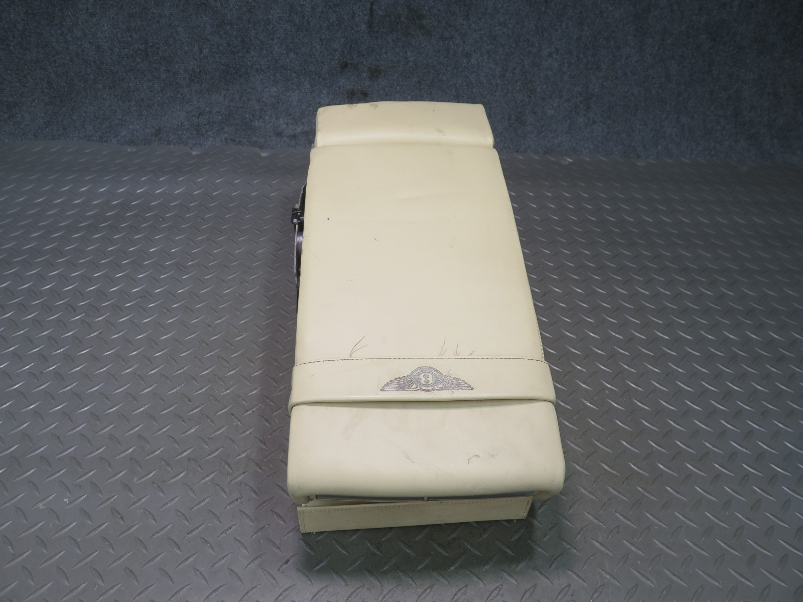 2006-2012 BENTLEY FLYING SPUR REAR CENTER UPPER SEAT BACKREST CUSHION ARMREST