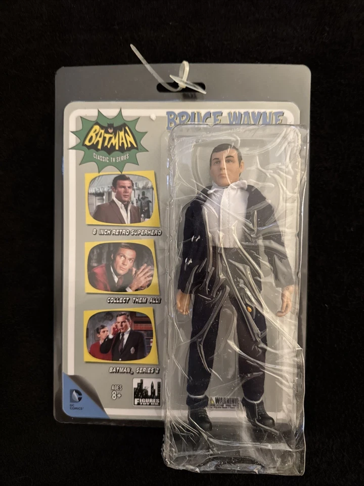 Batman 1966 Classic TV Figurines 8" Retro Action Figure & Accessory Pack - Image 3 of 4