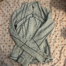 RARE lululemon Define Jacket, Size 0 Women  s Full Zip Grey And white