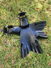 Extra Force Fins Size Large with Whiskers