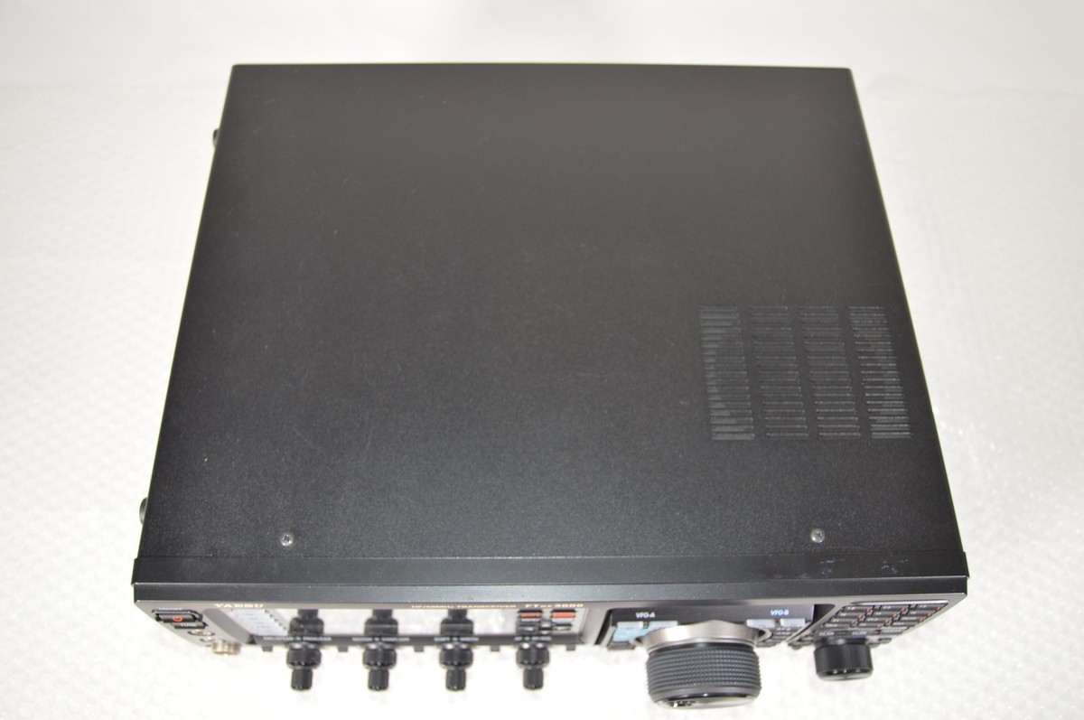 【最終値下げ】ヤエス FTDX3000D Yaesu FTDX3000D HF/50MHz All Mode Transceiver Ham Radio