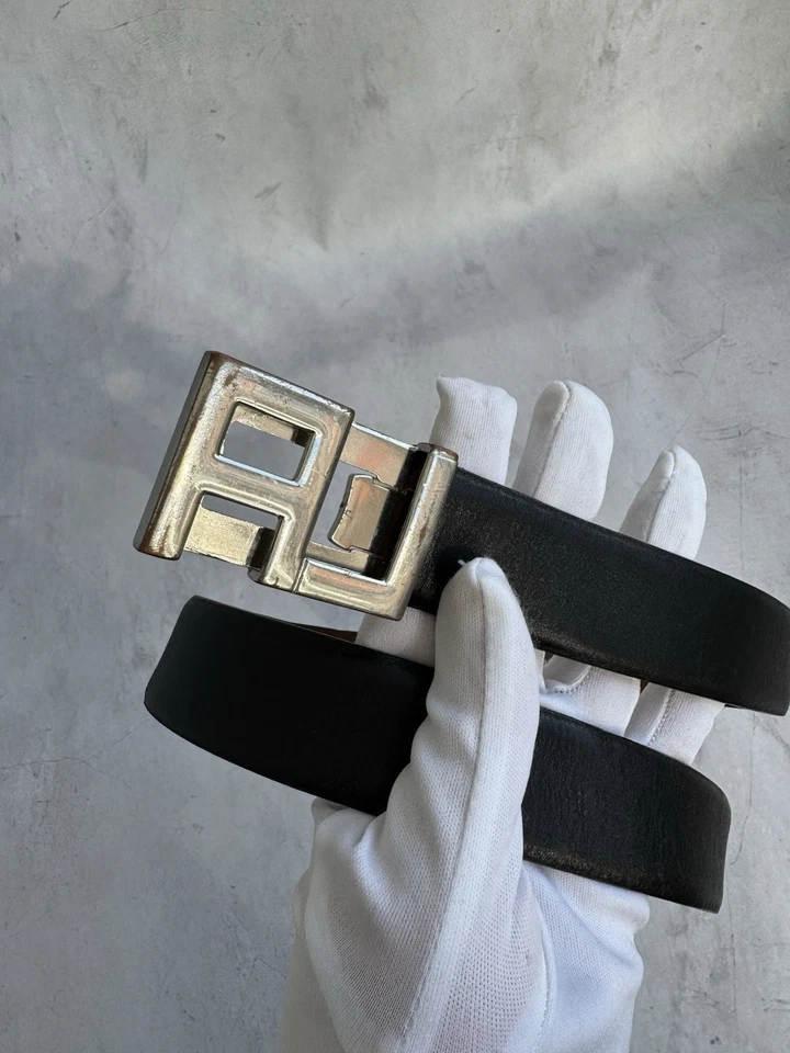 Cinto jeans Armani couro preto prata logotipo AJ fivela feito na Itália - Imagem 3 de 4