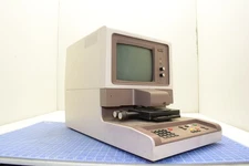 084999 / SURFACE PROFILER PROFILOMETER, ALPHA-200,115V,2A,1~ / KLA TENCOR