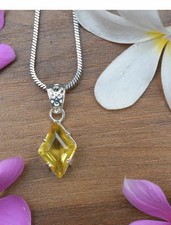 15 Ct A Natural Yellow Sapphire Fancy Cut 925 Solid Silver Pendant Gemstone