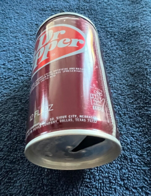 UPSIDE DOWN LABEL ~ 1977 ~ Dr Pepper 12 Ounce ~ Steel ~ Soda Pop