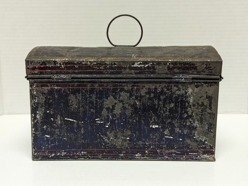 Antique Tin Document Box Primitive Deed Toleware Painted Black & Red Tole 8-5/8" - Picture 4 of 13