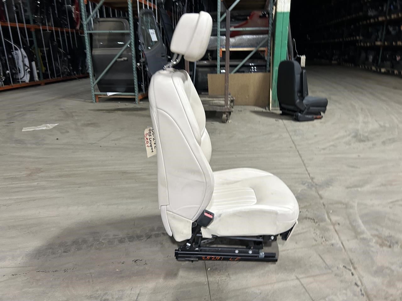 2022 MASERATI LEVANTE Tan Leather Driver Side Front Seat Heated 12 Way Seat
