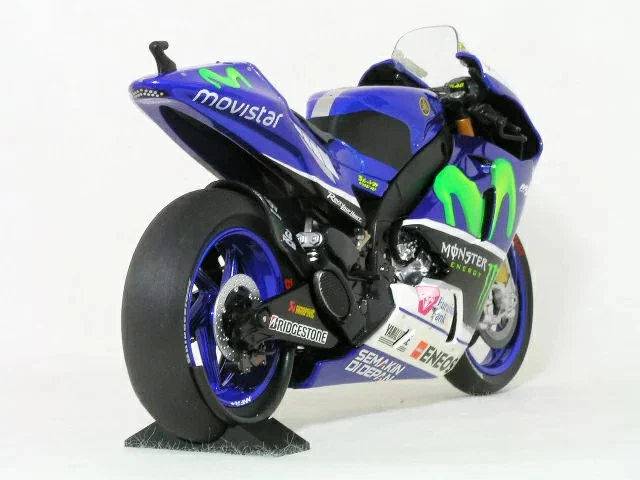 MINICHAMPS 1/12 Yamaha YZR-M1 2015 MotoGP V. Rossi Movistar Yamaha - Imagen 2 de 3
