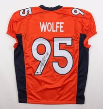 Derek Wolfe Signed Denver Broncos Jersey (Beckett) Super Bowl L Champion / D.E