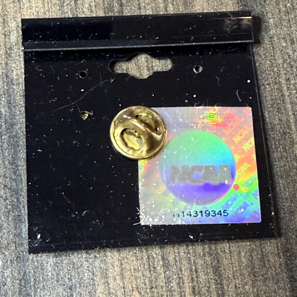 NCAA Womens Final Four New Orleans 2007 Basketball Souvenir Lapel Pin Peter - Image 2 of 2