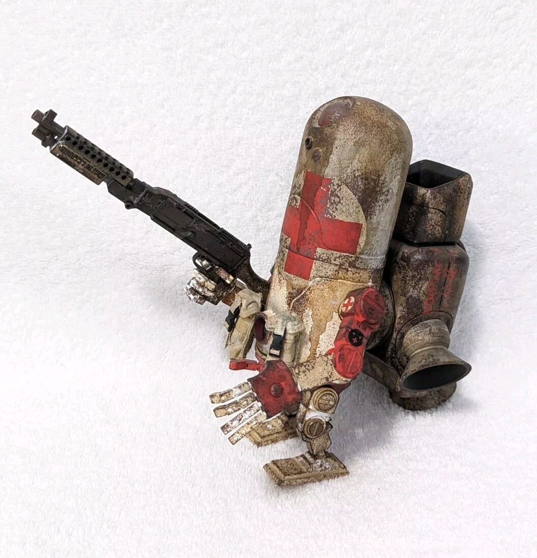 World War Robot Ashley Wood 1/12 Medic Kowloon Armstrong 1G